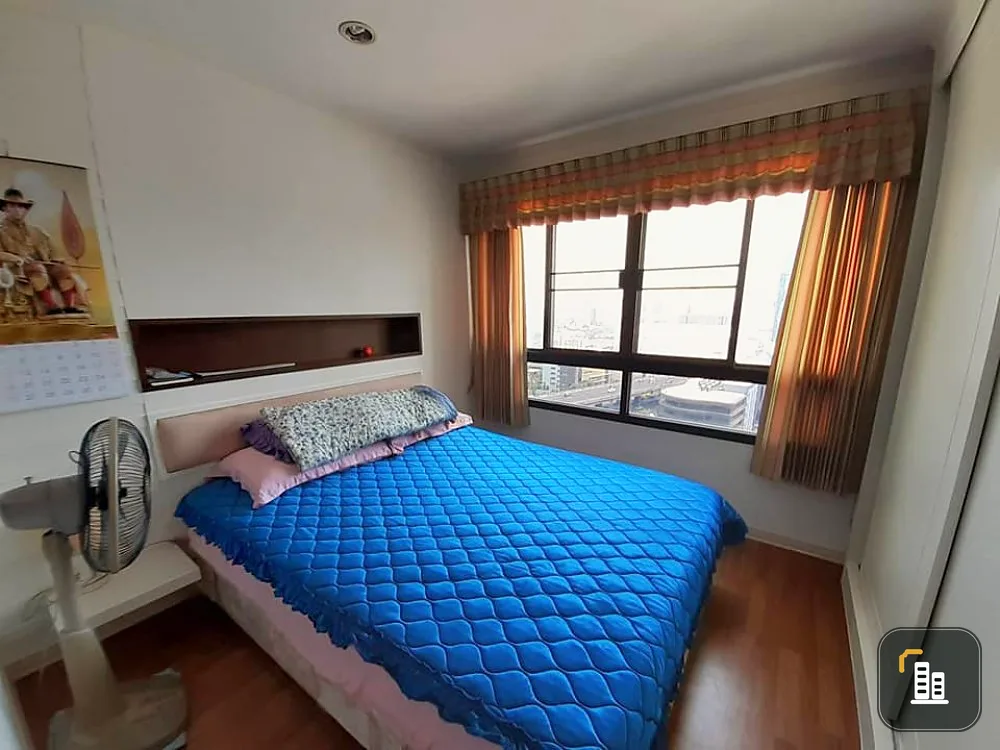 Condo for sale, Lumpini Place Pinklao 2, 18th floor, beautiful view, ready to move in, easy to travel, near the mall, book now!!