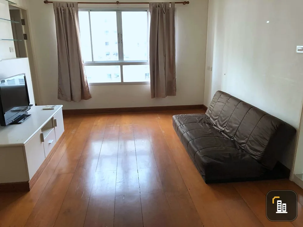 Condo for sale, Lumpini Park Pinklao, combine room 56 sq.m., ready to move in, near the mall, good location, don't miss it!