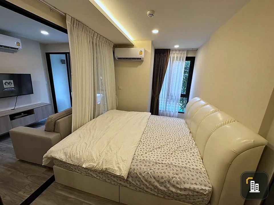 Condo for rent, IKON 77, fully built-in furniture. Decorated to look very warm, pool view, hurry up to reserve it.