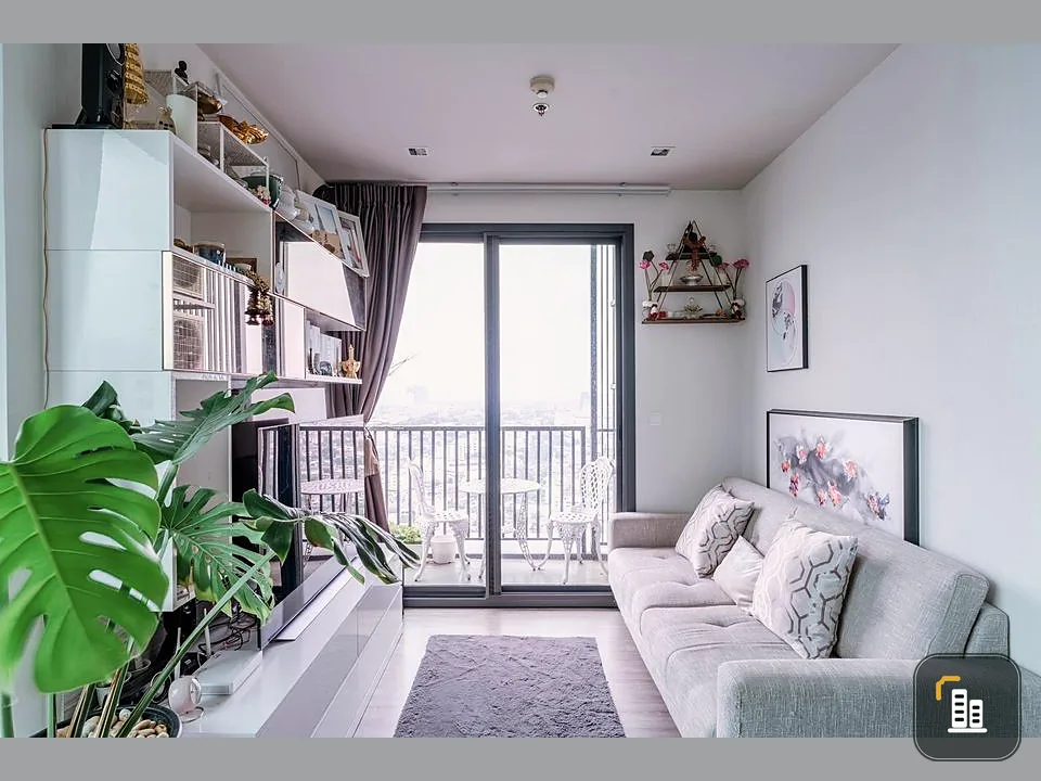 Condo for sale, The Line Wong Sawang, corner room with privacy, magnificent view overlooking the Chao Phraya River, do not miss it.
