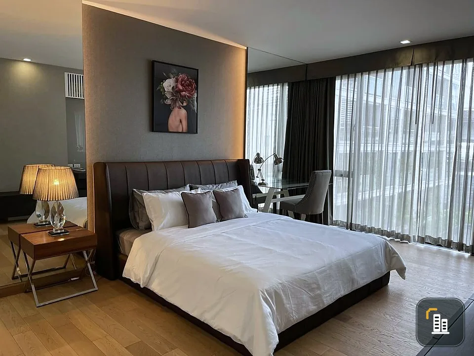 Condo for sale/rent: O2 Hip, 2 bedrooms, 2 bathrooms, ready to move in, fully furnished, near the BTS, convenient transportation.