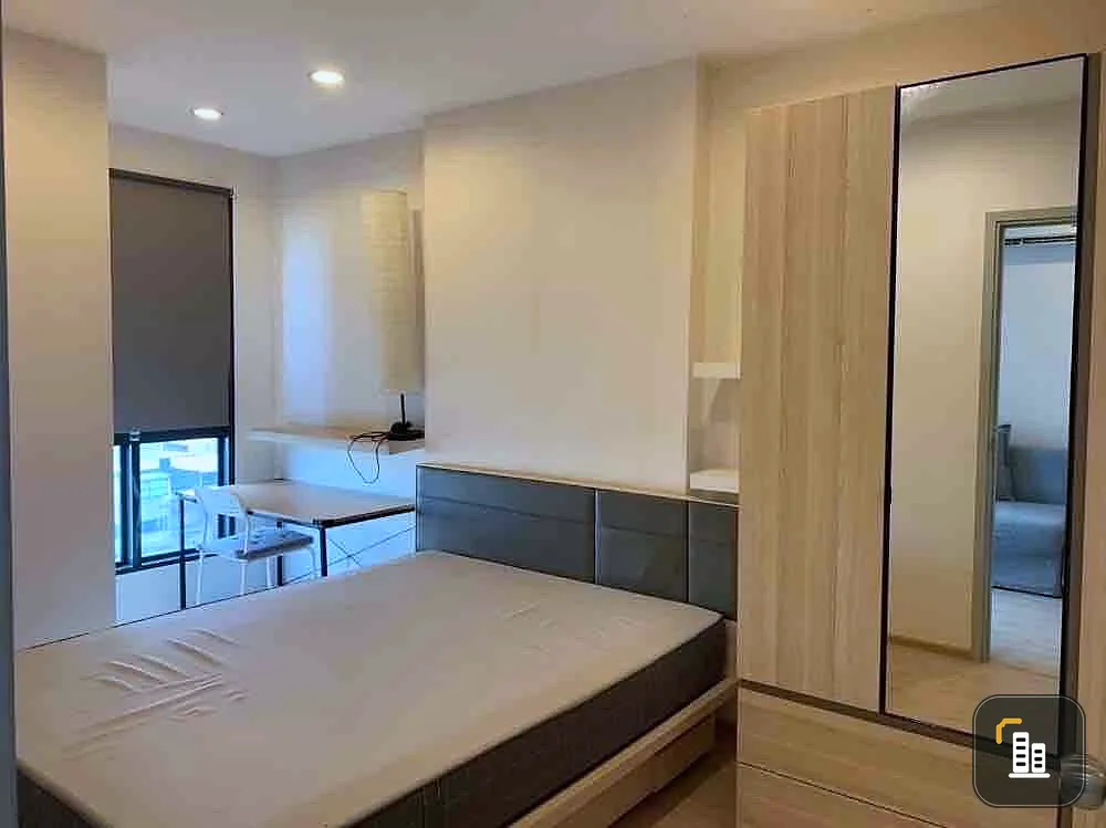 Condo for rent, Ideo Sathorn-Tha Phra, beautiful room, good location, close to the train, convenient to travel, don't hesitate, book now.