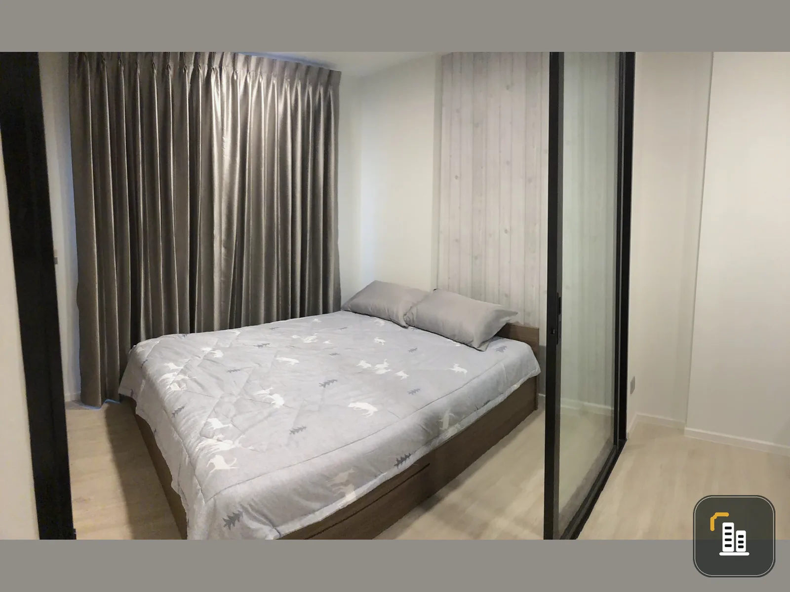 KAVE CONDO, 1 bed type (close to the garden, rare project), very private, not blocking the view Like getting more space because there is a garden