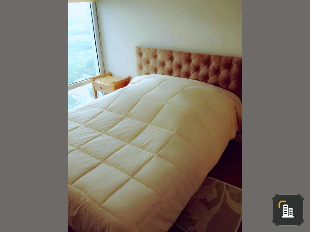 Sell Victoria Lake View Condominium, 2 bedrooms, 1 bathroom, high floor, beautiful view, unblocked view.