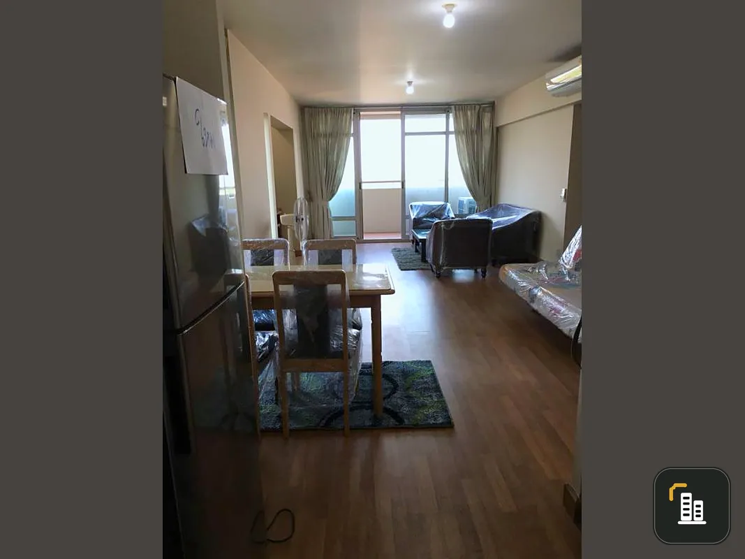 Lake view, newly renovated both laminate flooring and bathroom. All new gigs for sale Victoria Lakeview Condominium.