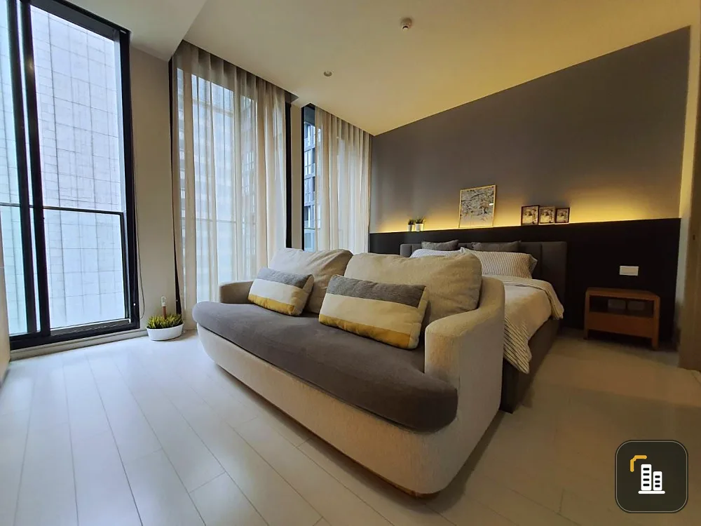 For rent!! Noble Ploenchit Condo, in the heart of Ploenchit City, good location, convenient transportation, ready to move in. Hurry up and book now!!
