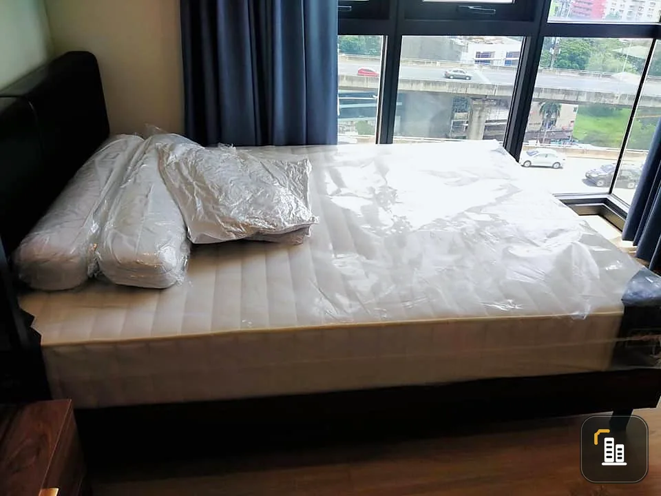 Urgent sale!! Condo The Base Garden-Rama 9, good location condo, panoramic view, good price, hurry to book!!
