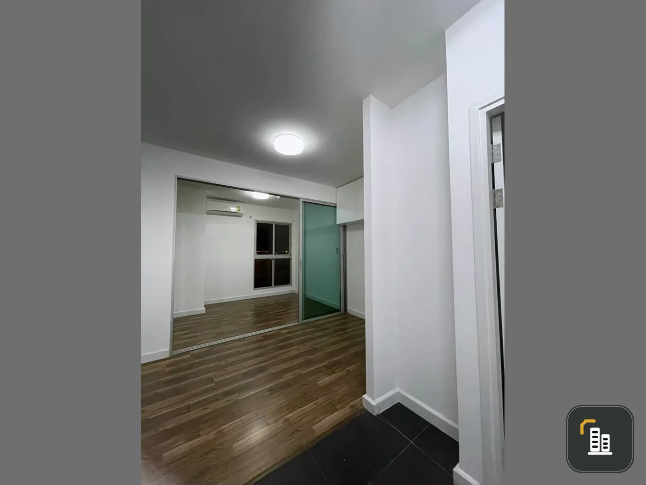 Urgent sale!! A Space Condo has Bangna, a 26-storey high-rise condo ready to move in. Hurry up and book now!!