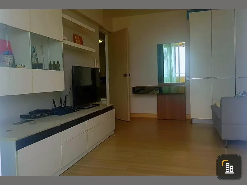 Selling M society, Muang Thong Thani. This room has a very good view, 2 bedrooms, 51 sq m. The sun doesn't shine. Book now. If you are slow, you will miss it. Own it.