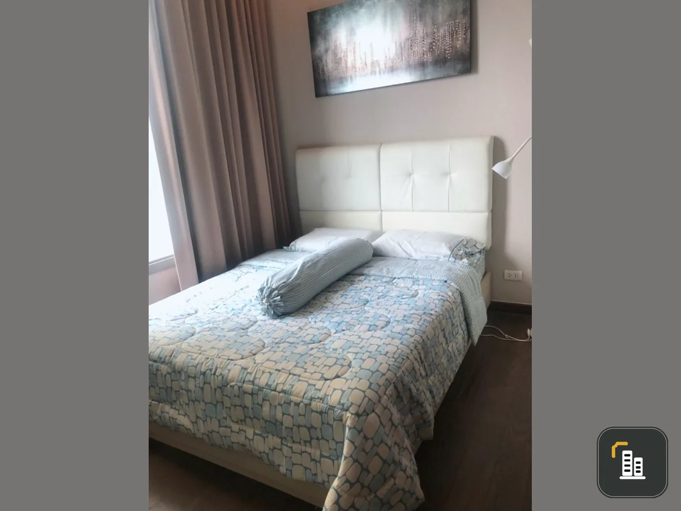 Q Asoke condo for sale, beautifully decorated, high floor, city view, furniture and complete electrical appliances.