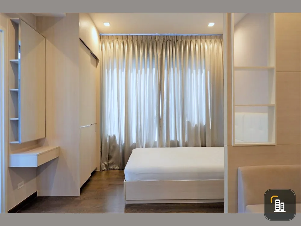 Condo for sale, Q Asoke, south balcony pool view Fully furnished. Don't wait. Hurry up.