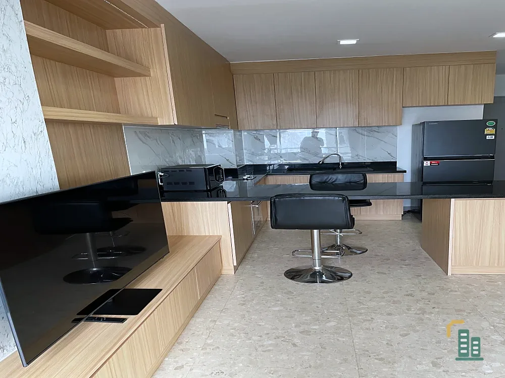 For rent urgently!! Condo Nusasiri Grand Condo in the heart of Sukhumvit There are complete facilities. Don't miss it!!