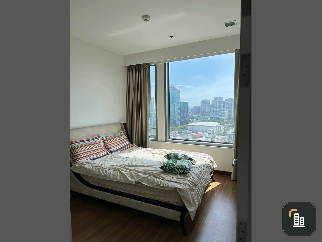 Sell/rent Vantage Ratchavipha, high floor, city view, most beautiful fully furnished Carry your bag and move in.