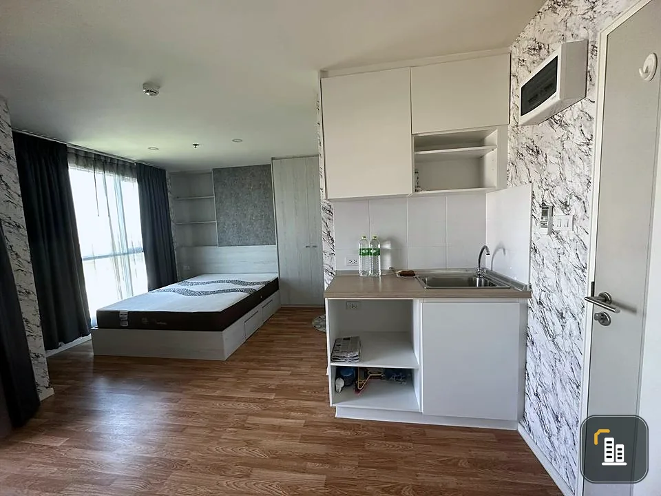 Lumpini Park Boromarajonani-Sirindhorn, corner room, clear view, airy, good wallpaper, book now, hurry up.
