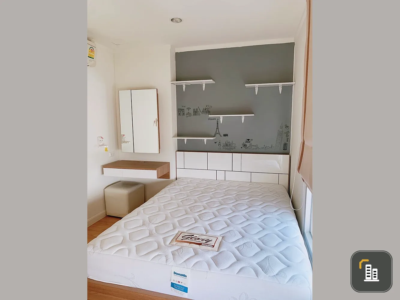 For rent, Lumpini Ville Chaengwattana-Pak Kret, corner room, beautiful view, large sofa, sitting and sleeping very comfortable, book now.