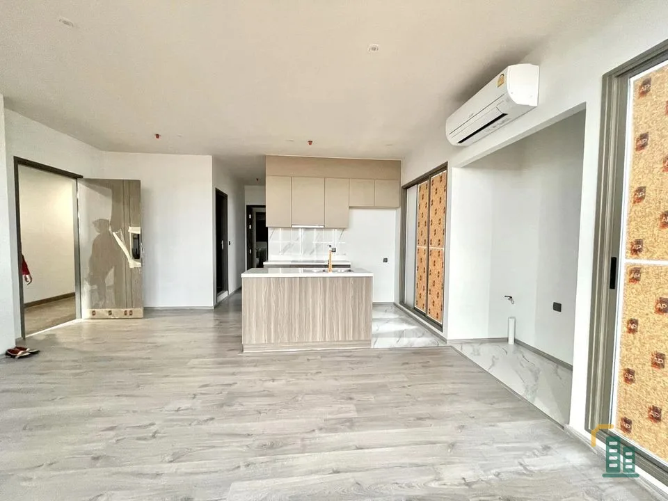 Condo for sale, RHYTHM EKKAMAI ESTATE, spacious room There is a lot of usable space. Let me tell you that you must not miss it.