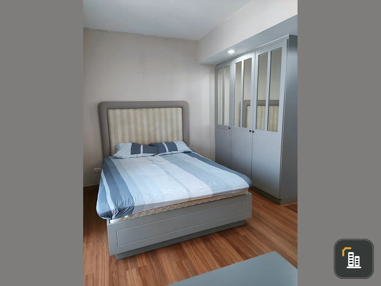Urgent sale, the editor, beautiful room, luxurious view, comfortable