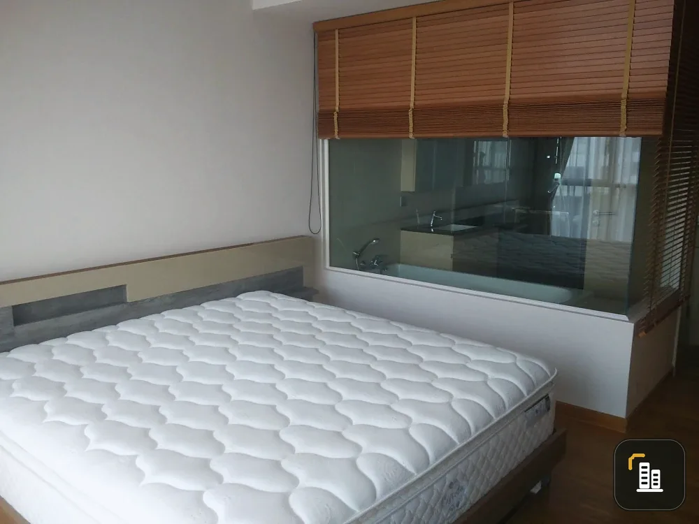 Condo for rent, Via Botani, Sukhumvit 47, fully furnished room. Just carry the bag and move in. Hurry up.