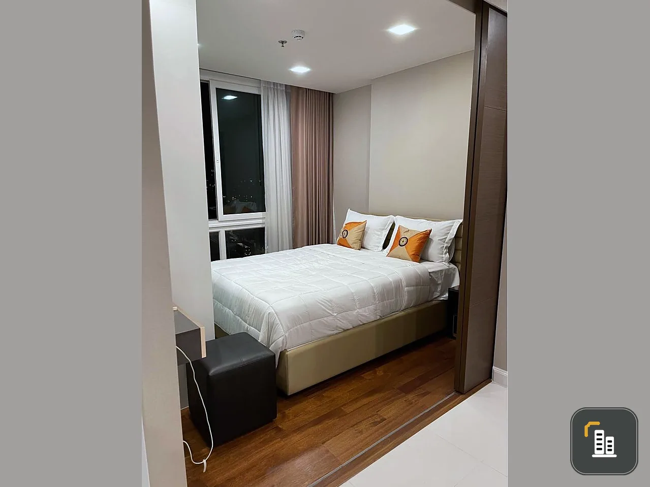 For rent, The Metropolis, nice room, looks comfortable, comes with an affordable price, book now, hurry up.