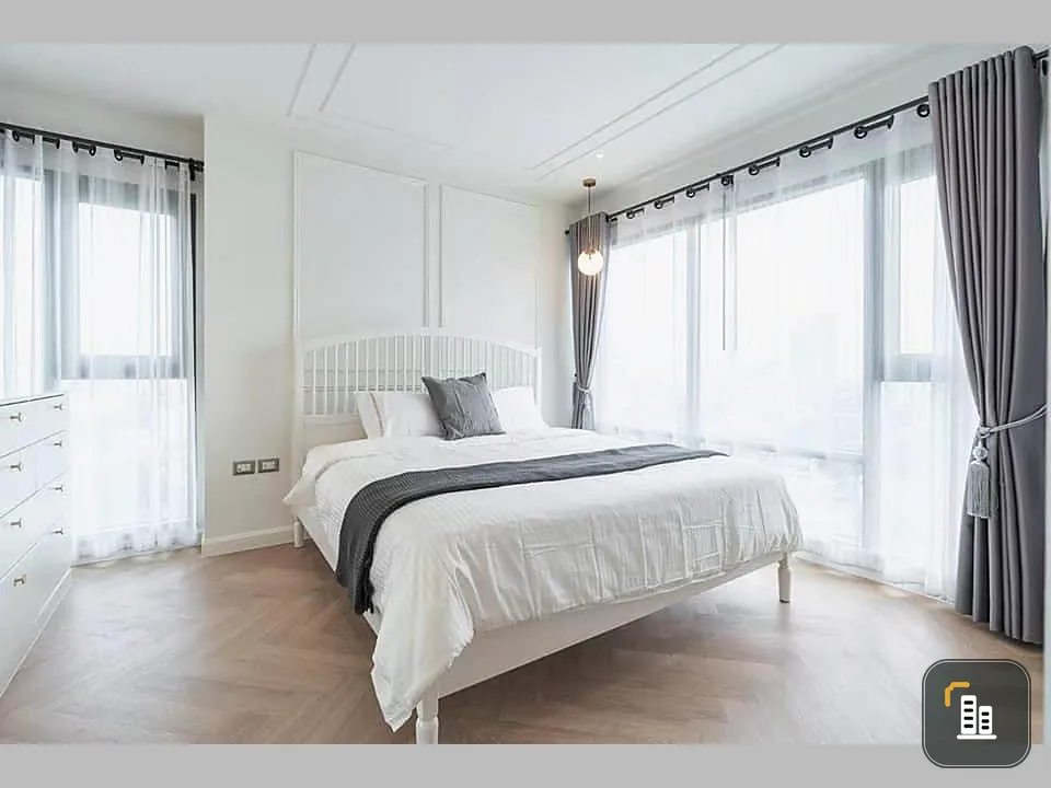 Condo for sale, Condo Rhythm Sukhumvit 36-38. elegant dressing room with full built-in You can't buy it anymore.