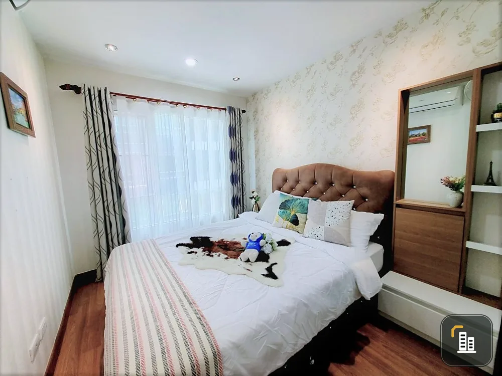 For Rent Regent Home Sukhumvit 81, beautifully decorated room with good wallpaper, cheap price, book now.