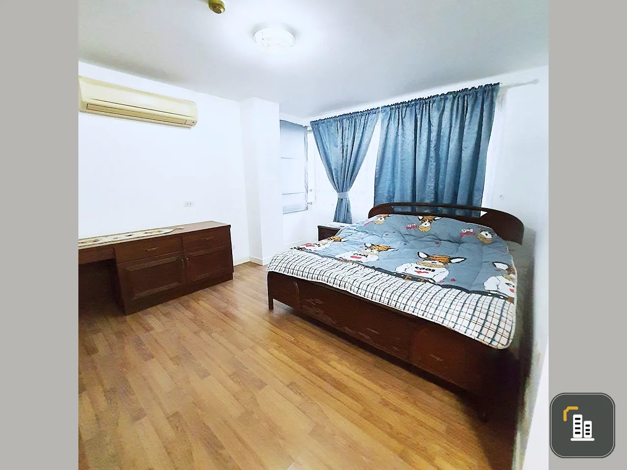 For rent, The Clover Thonglor, 2 bedrooms, 2 bathrooms, electrical appliances. Fully furnished, book now.