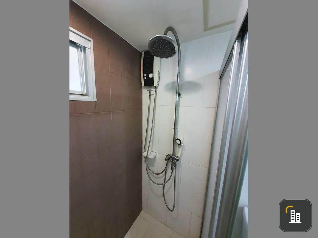Sell U delight @ jatujak station, near BTS, MRT Chatuchak, private room, great view, good price, interested urgently