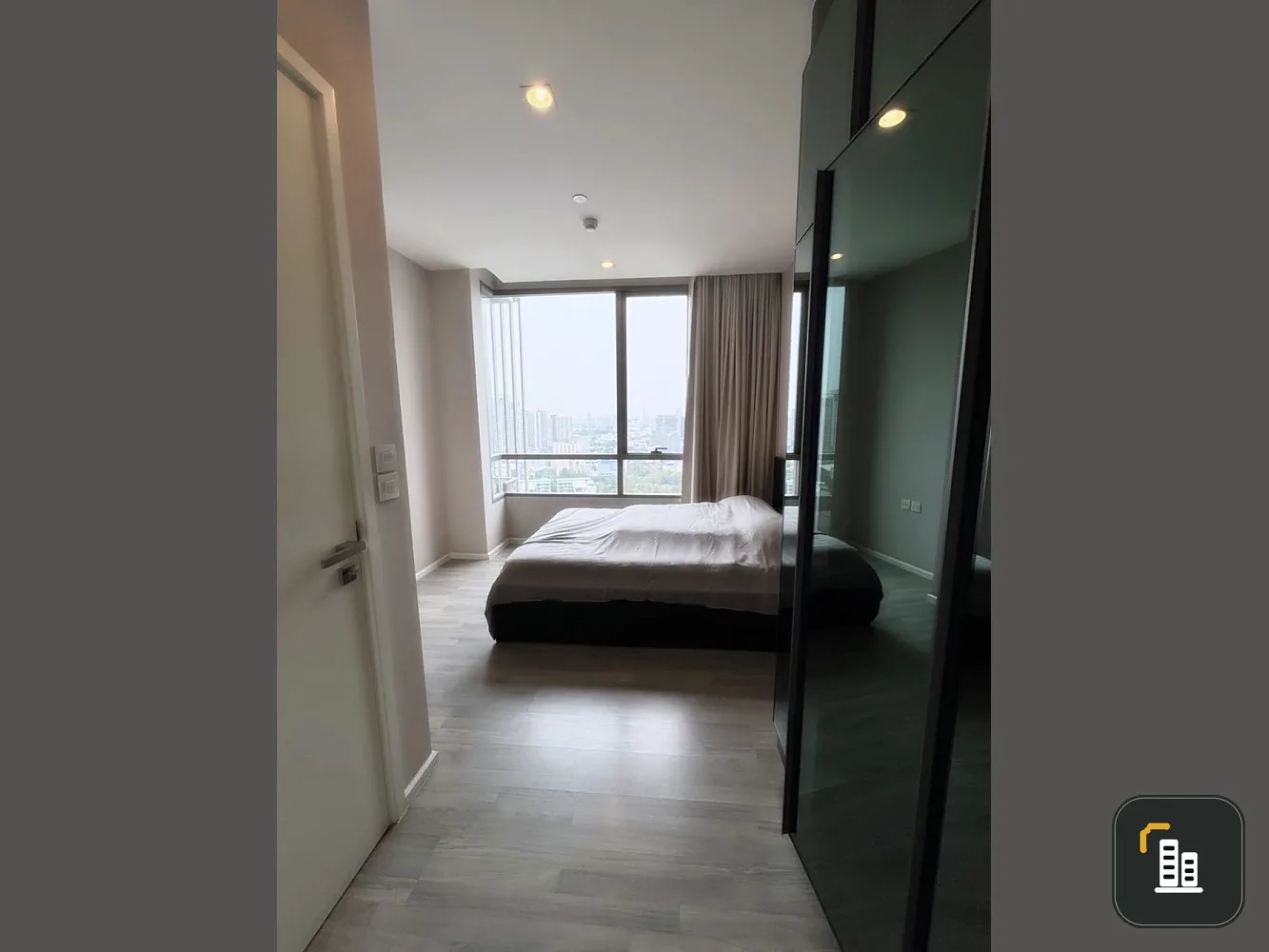 For rent!! Condo The Room Sukhumvit 69, 25th floor, condo on Sukhumvit Road, ready to move in immediately, hurry and book now!!