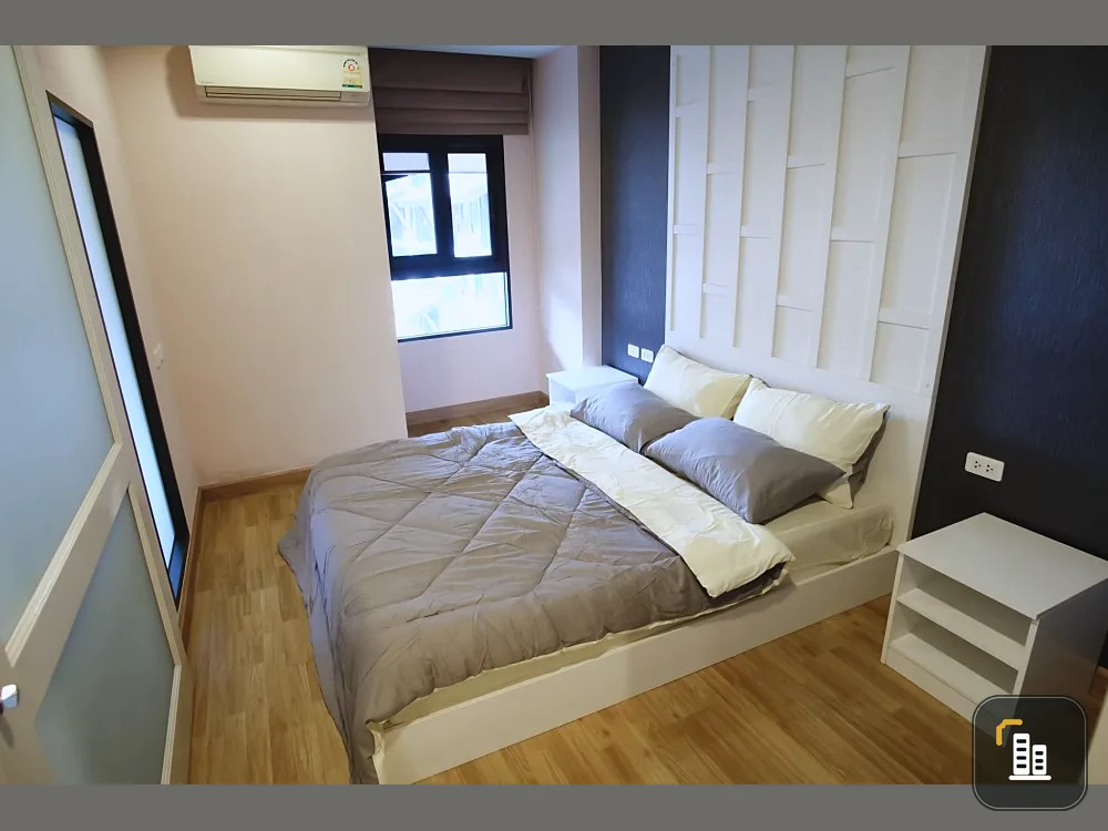 Baan Watara condo for sale, corner room with privacy, pool side, good wind, not hot, ready for you to reserve it quickly