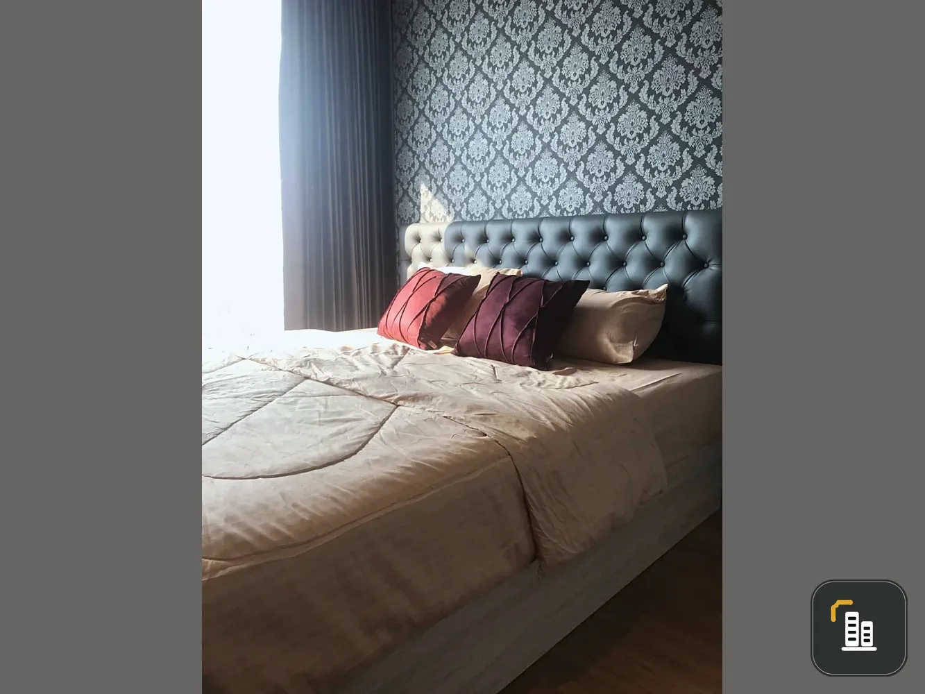 Condo for rent, The Lumpini 24, beautiful, classy room, ready to move in, good location, convenient transportation, if you miss it, you will regret it