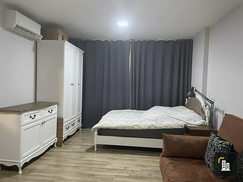 For rent, D Condo Campus Rangsit Phase 2, beautiful room, high floor, good condition. The room is good, complete, this size must be reserved.