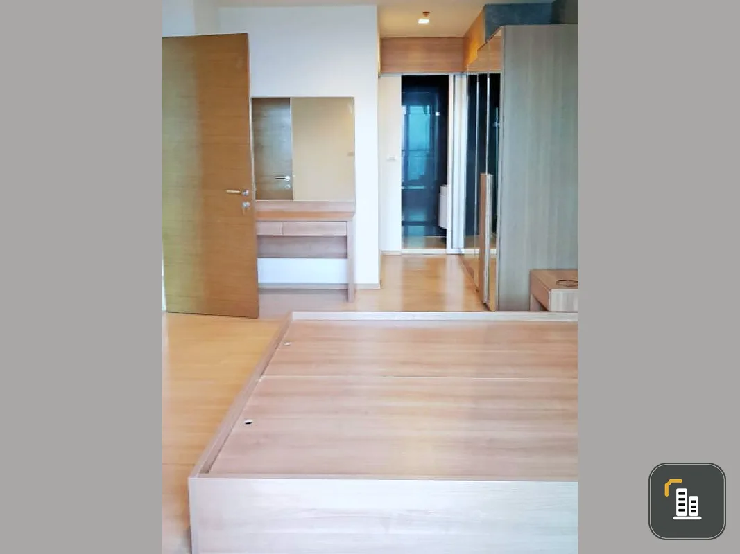 Sell Rhythm Phahon-Ari, the most beautiful room with furniture, 1 bedroom, good view, book now. If you are slow, you will miss it. Own it.