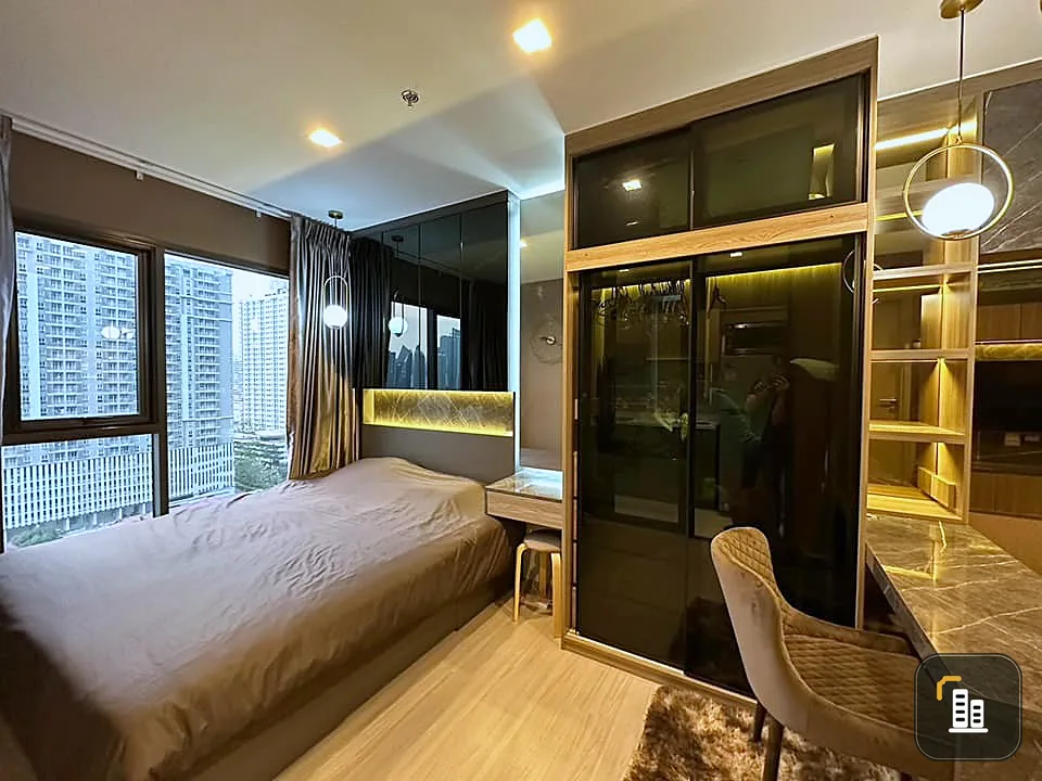 Condo for rent, Life Asoke Hype, beautiful decoration, full With good built-in, good price, come and reserve quickly