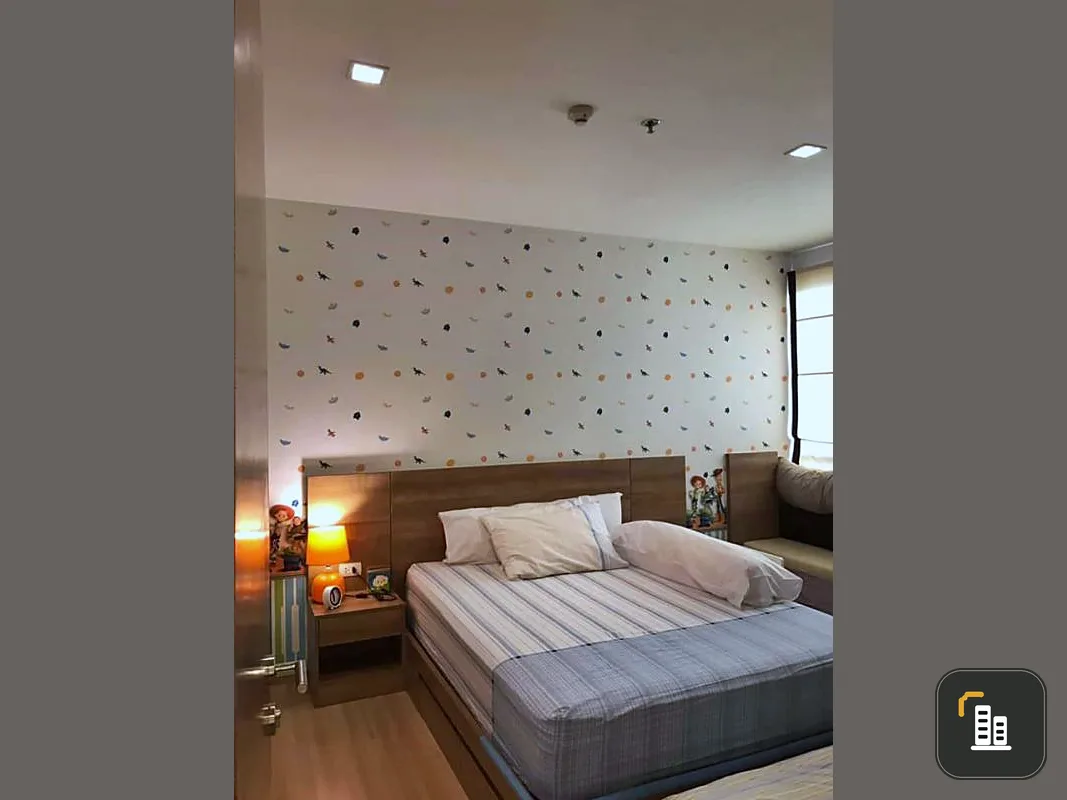 Rhythm Phahon-Ari for sale, built-in decoration, fully furnished, wallpaper attached, new room condition, if interested, don't miss it.