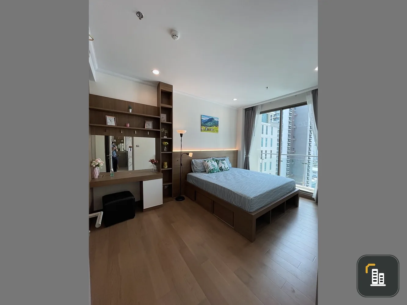 Condo for rent, Supalai Oriental Sukhumvit 39, beautiful room, modern style, fully furnished, complete with electrical appliances, book now.
