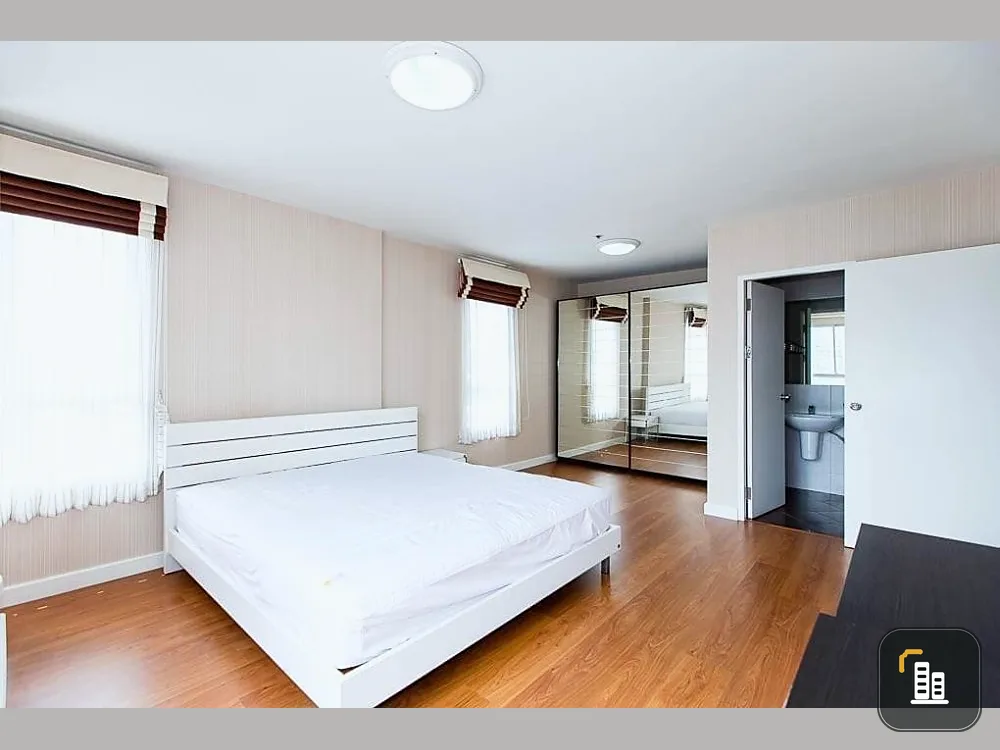 Sell ONE-X Sukhumvit 26, 2 bedrooms, 2 bathrooms, 75.22 square meters, nice room, no building view, book now.