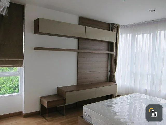 For sale, for rent!! Condo Vogue Sukhumvit 16, room number 204/49, 5th floor, Building A, lake view, ready to move in, book now!!