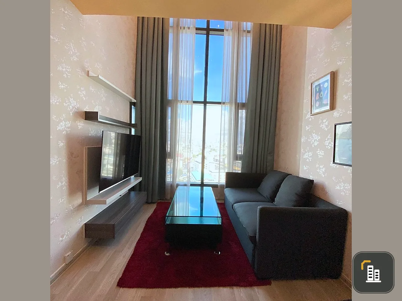 Urgent sale!! Condo Centric Ratchada-Huay Kwang Condo, good location, ready to move in right away, don't miss it!!