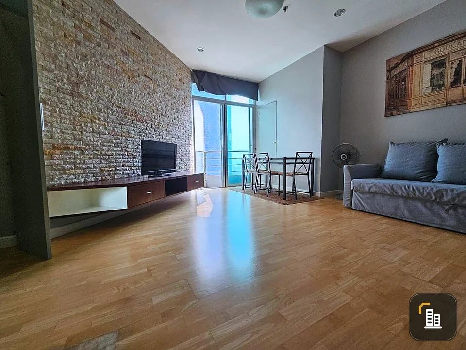 For sale urgently!! Baan Sathorn-Chao Phraya Condo, ready to move in immediately, good location, convenient transportation, don't miss it!!