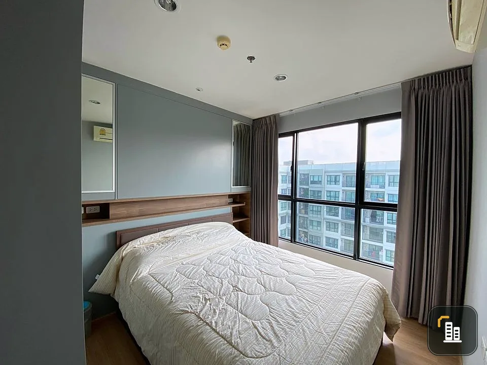 For rent, The Base Chaengwattana, the most spacious room, has a view on the 24th floor, all furniture is ready, reserved.