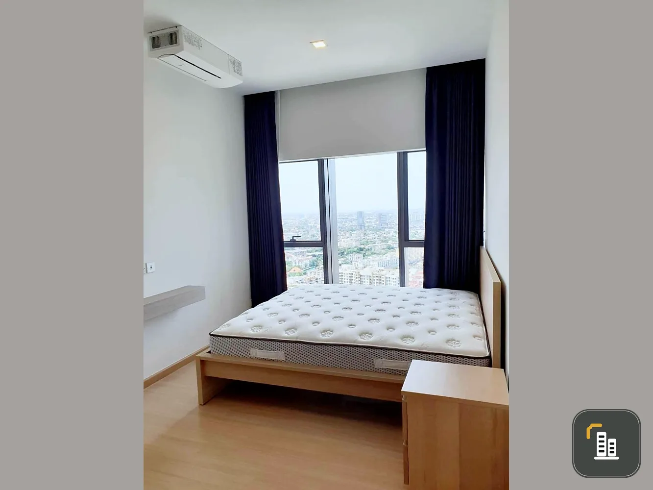 Condo for sale, Whizdom Connect Sukhumvit, spacious room, high floor, great view, ready to move in. Hurry up!!