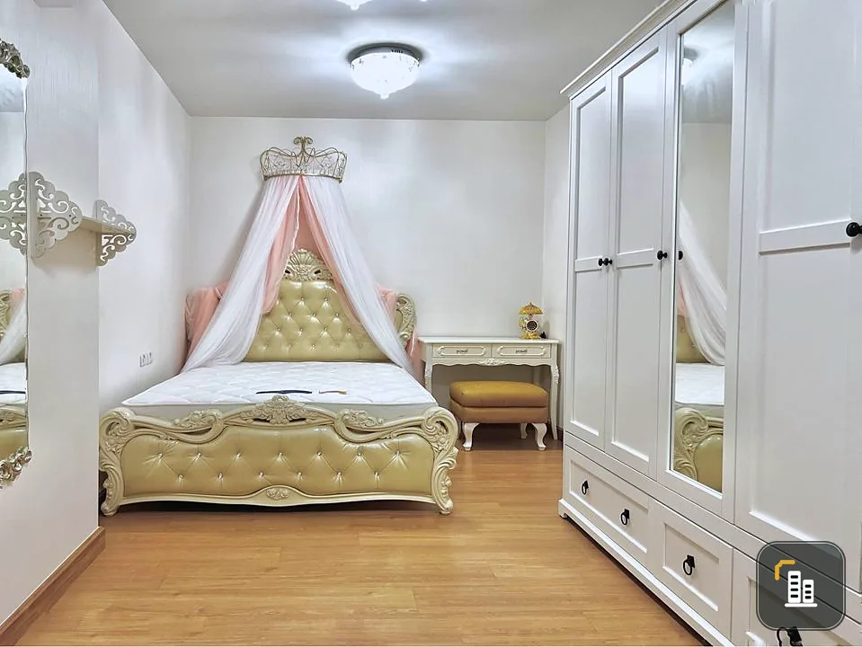For sale for rent Supalai Vista, Pak Kret Intersection, high floor, beautiful view, decorated in European style. Good furniture. Hurry up. Book now.