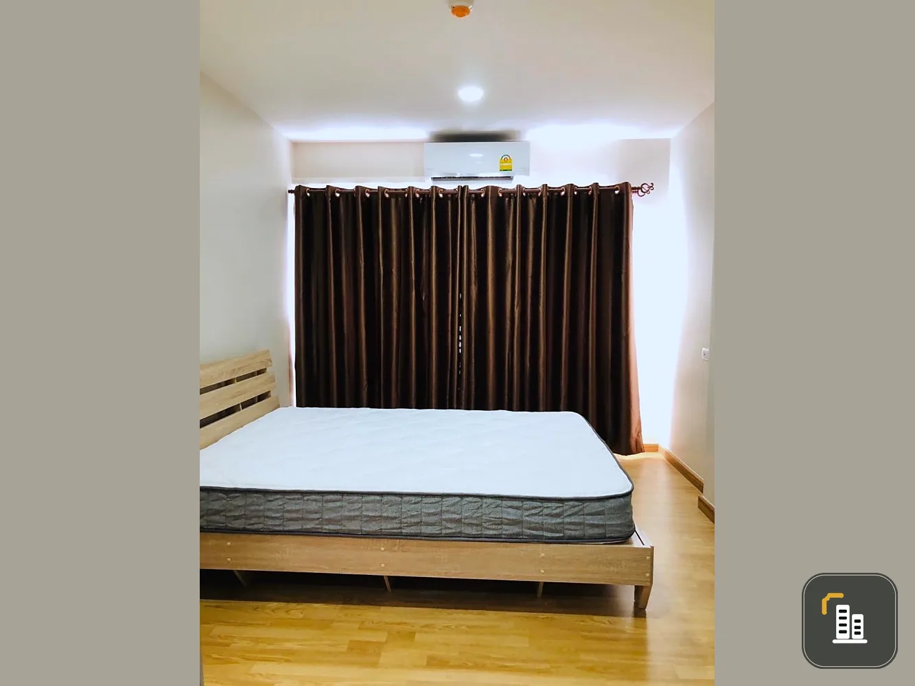 For rent, B Condo Phaholyothin, spacious room, comfortable, fully furnished, ready to move in, book now, don't wait, hurry up.