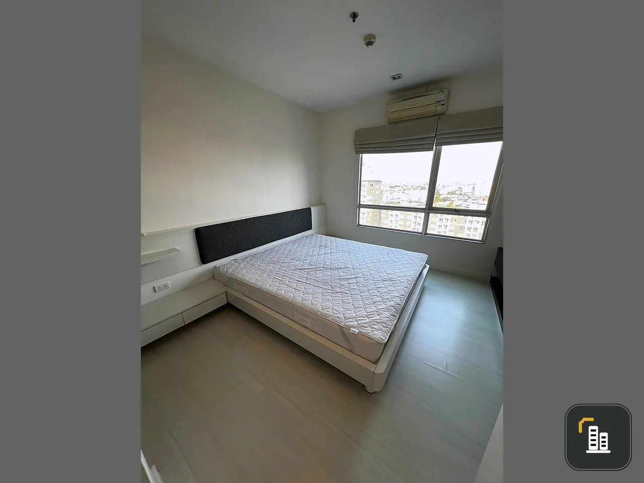 Condo for rent, The Room Ratchada-Ladprao, 17th floor, very good city view, corner room, very wide, good like this, do not miss a reservation.