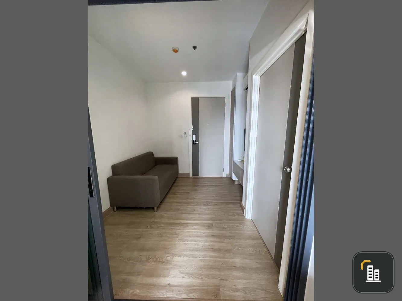 For rent, Dcon Prime, fully furnished, furnished with complete electrical appliances. Affordable price, book now.