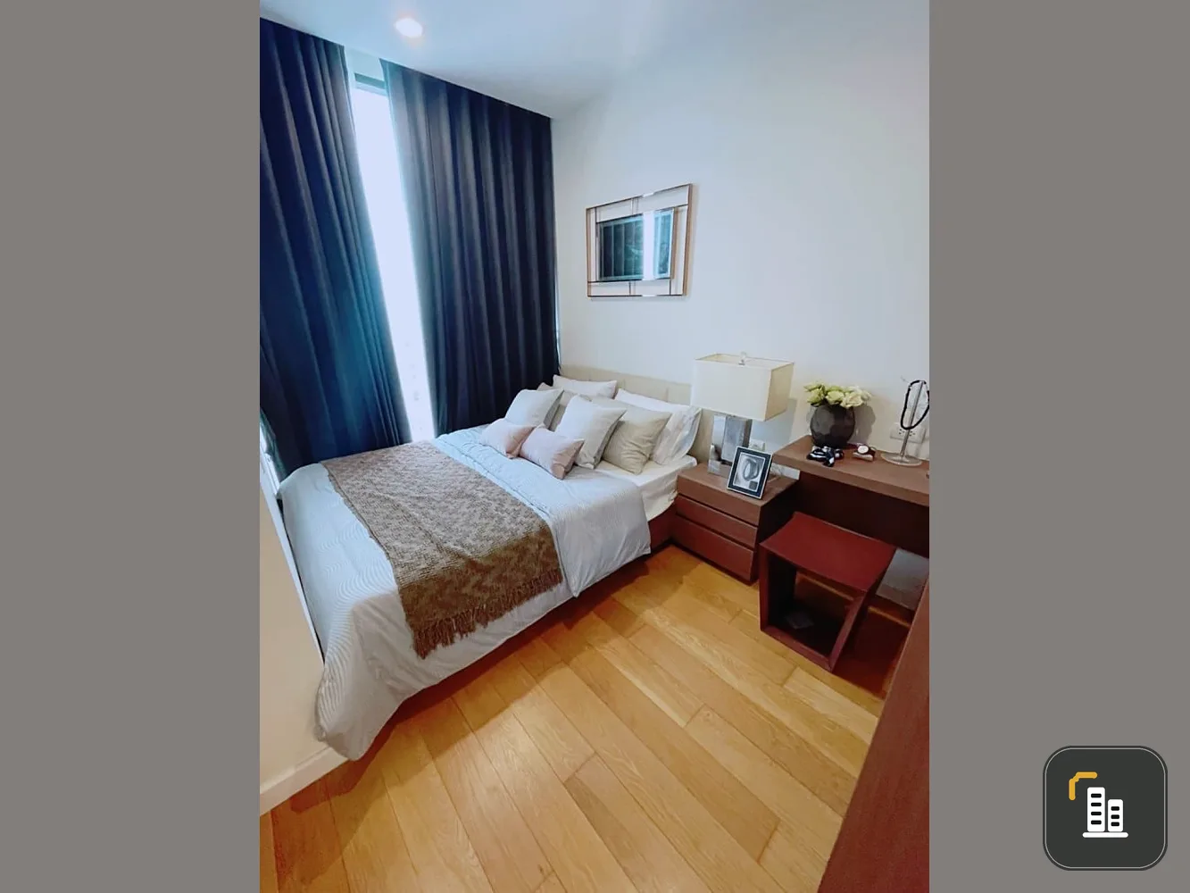 Condo for sale, rent, Bite Wongwian Yai, warm decorated room, ready to move in, opposite Asiatique view Book now, you can't miss it.