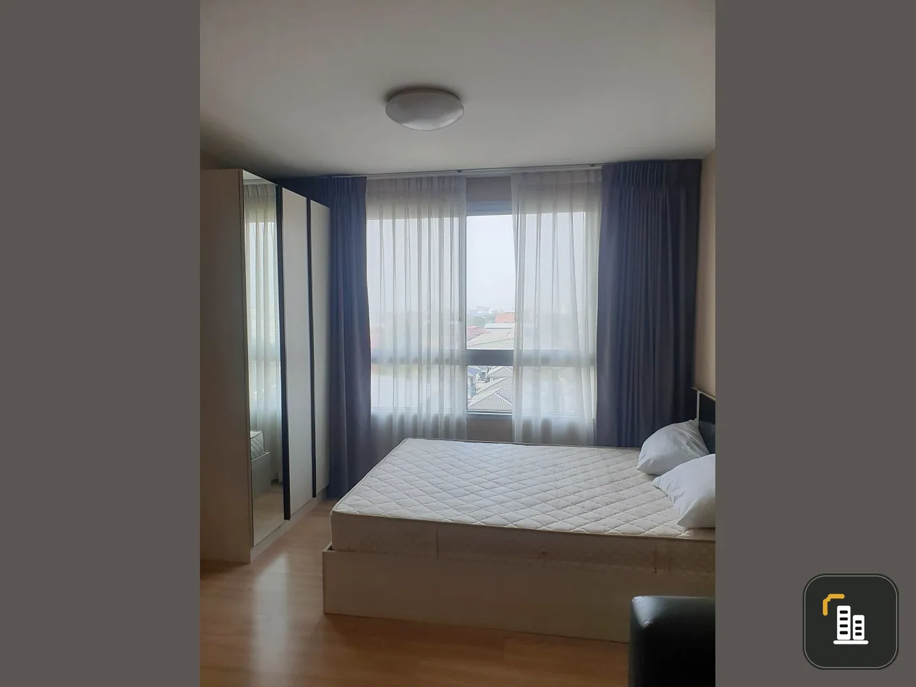 For rent, Plum Condo Phaholyothin 89, 8th floor, spacious room, airy, comfortable, pleasant to live like this. You can't reserve it anymore.