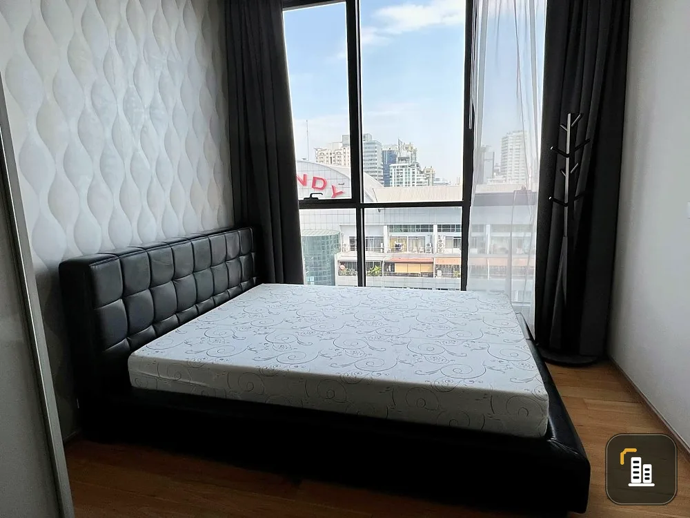 Sell and rent Hyde Sukhumvit 13, 17th floor, built-in furniture in the whole room The most comfortable bed You can reserve first come first serve.