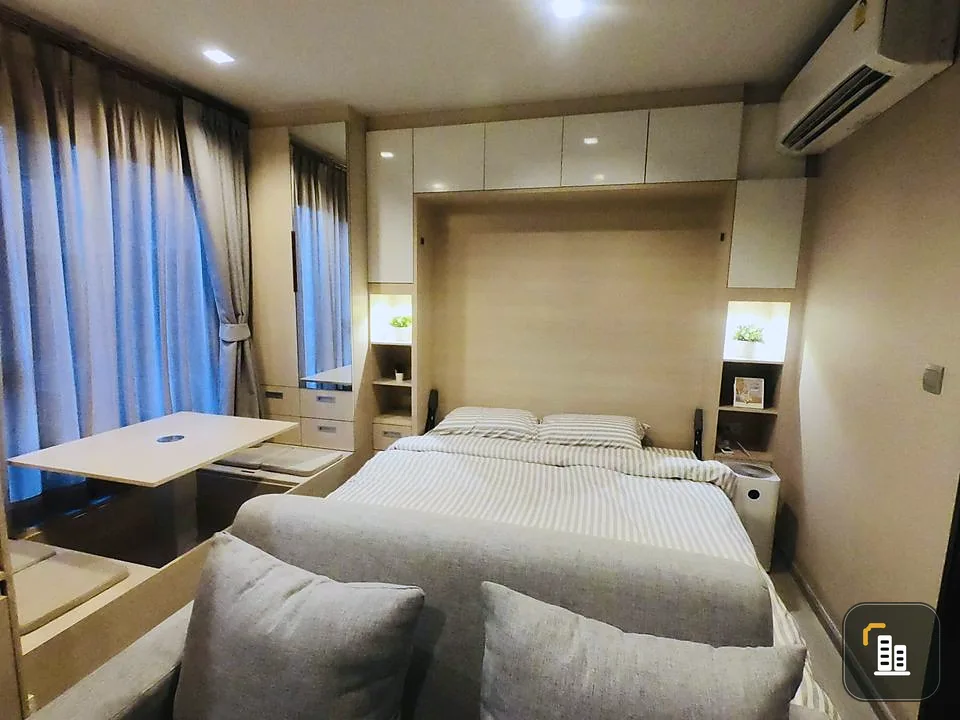 Selling life asoke rama 9, Muji style decoration room Folding bed adds space in the room. Everything is good. Don't miss it.