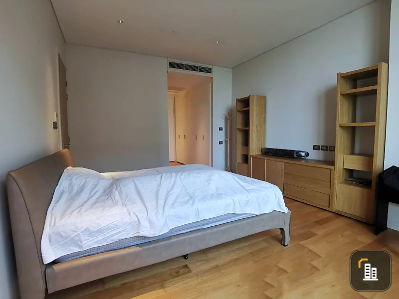 Condo for sale, rent, Sindhorn Residence, good location, easy to travel, ready to move in. Hurry up to reserve before it falls out!!